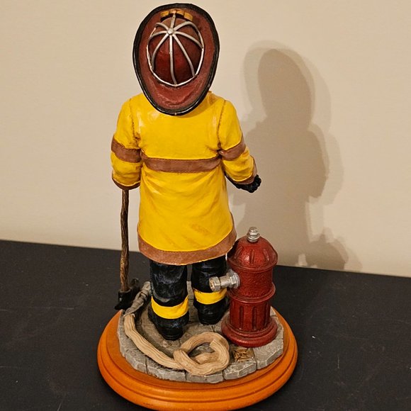 Fireman Statue Figurine #182246 About Face Designs - Picture 5 of 7